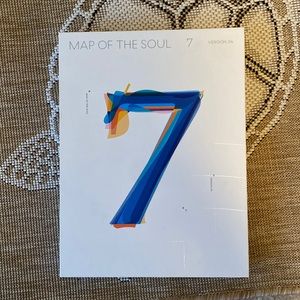 Map of the Soul: 7 Album version 4 - BTS